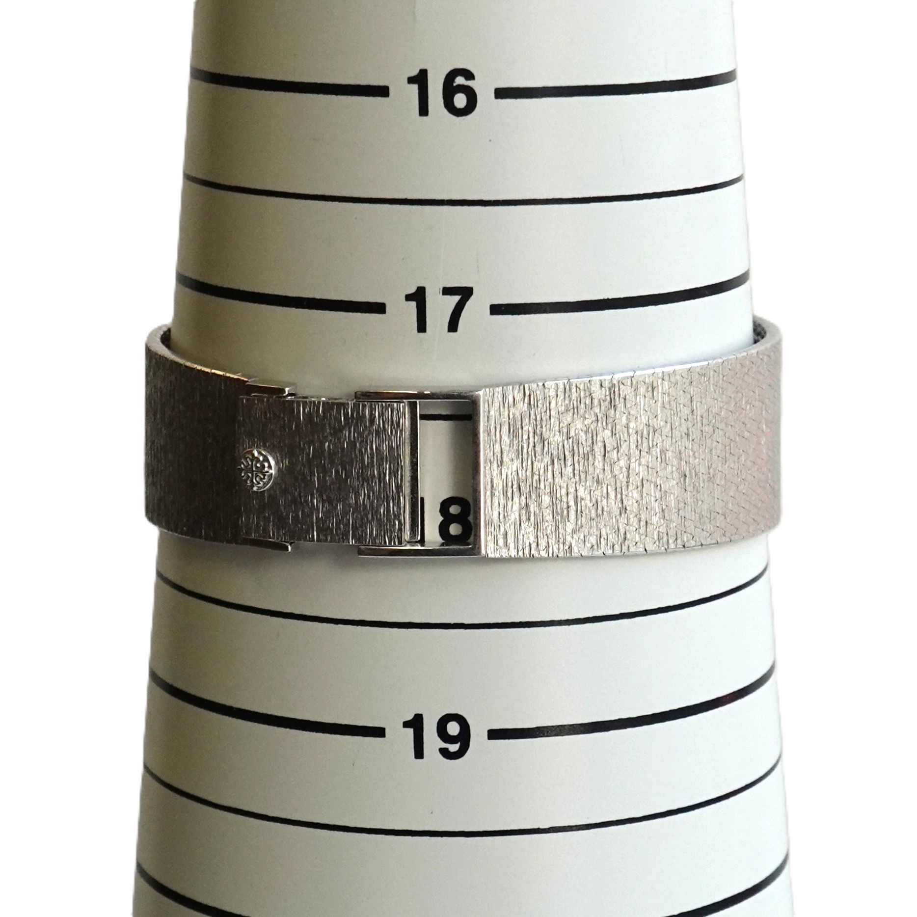 ゴールデンエリプス（Golden Ellipse）　　ラピスラズリ/シルバー文字盤（Lapis Lazuri）　Ref.3845/909G　アーカイブ付　手巻き　KRS1877